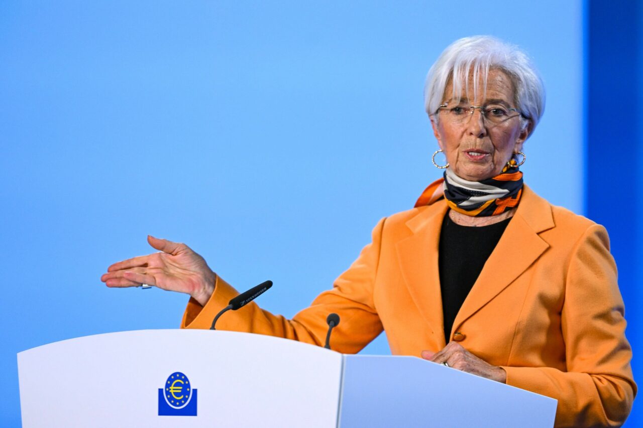 BCE avertizează că taxele lui Trump vor avea impact negativ „în întreaga lume” /LAGARDE: UE trebuie să devină independentă de SUA și China