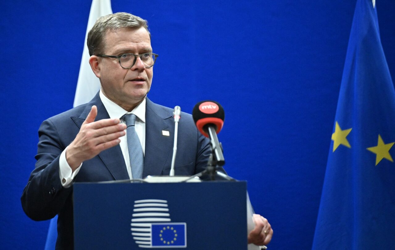 Finlanda vrea să se retragă din TRATATUL care interzice minele antipersonal, în contextul creșterii amenințării ruse