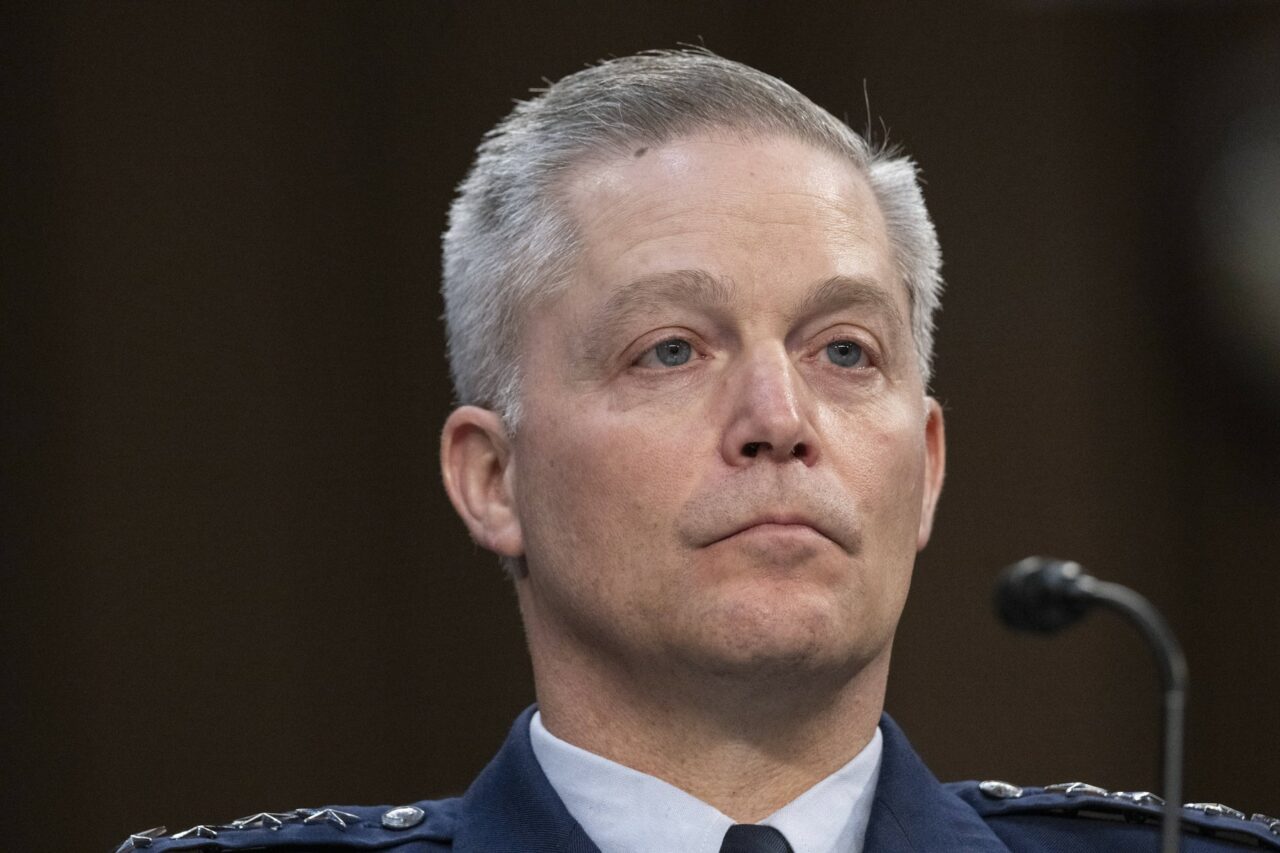 Donald Trump a decis DEMITEREA directorului Agenției Naționale de Securitate (NSA). Care este motivul