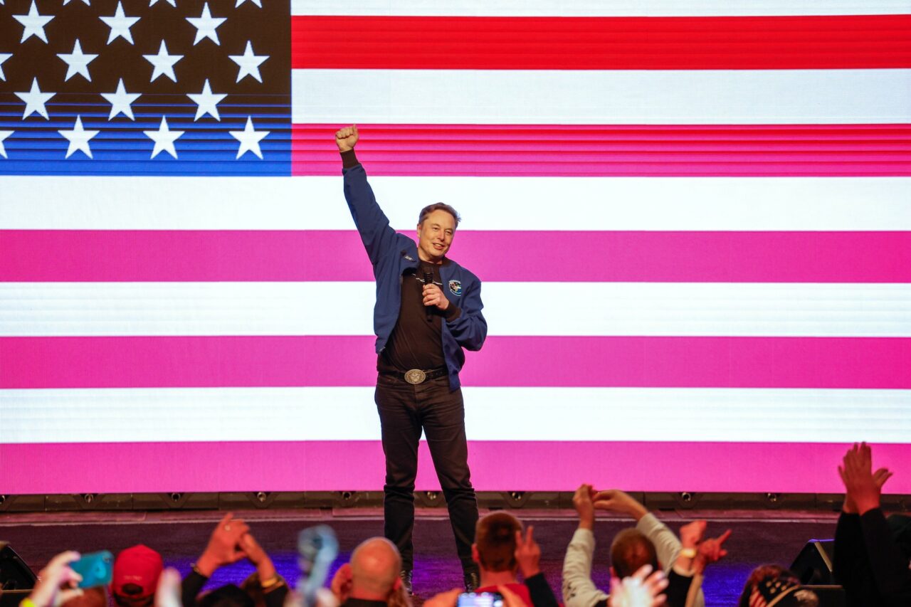 Donald Trump a semnalat că Elon Musk ar putea DEMISIONA de la conducerea Departamentului pentru Eficiență Guvernamentală