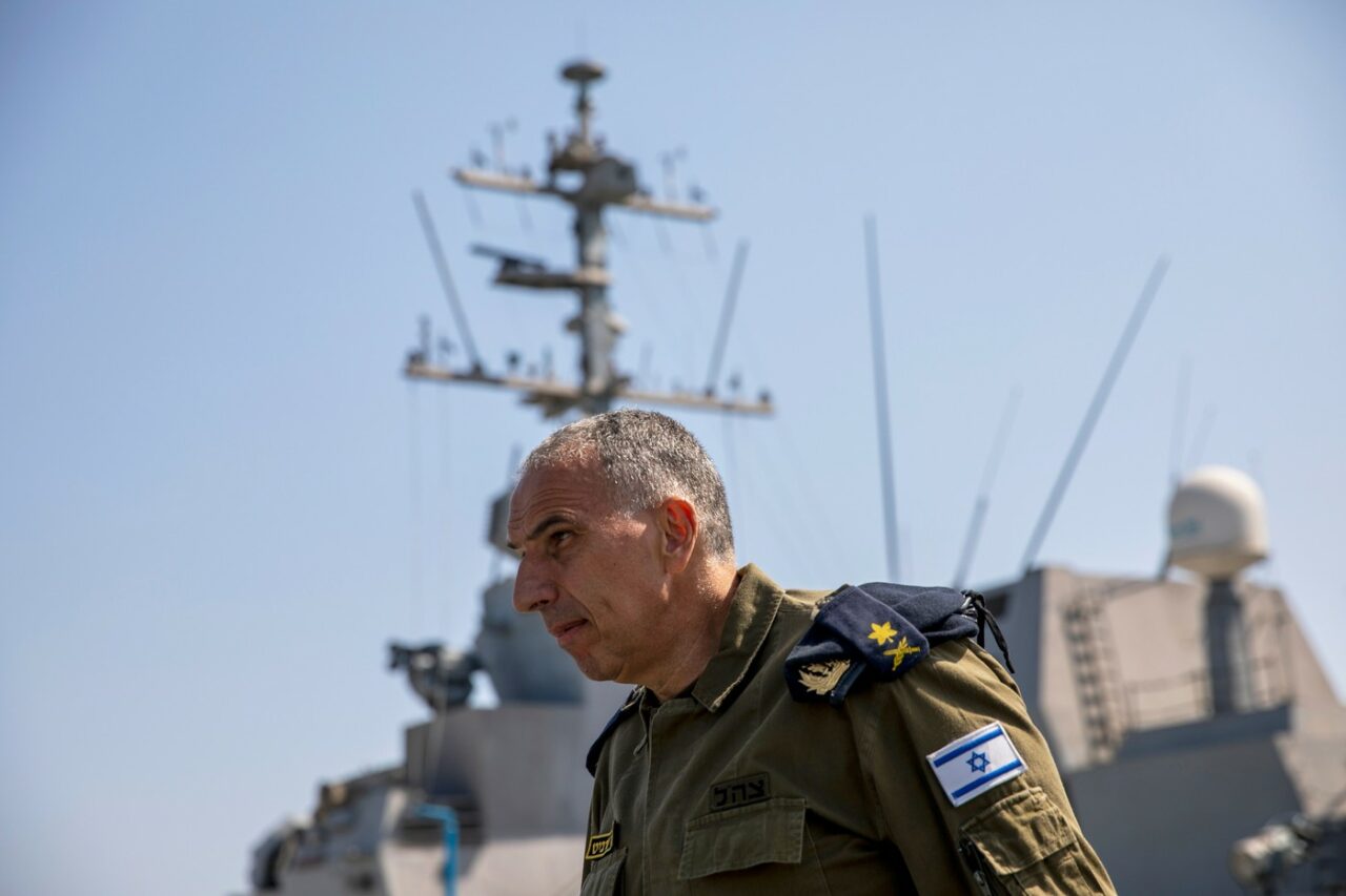 După doar 24 de ore, Benjamin Netanyahu RENUNȚĂ la numirea lui Eli Sharvit ca următorul șef al agenției de securitate Shin Bet