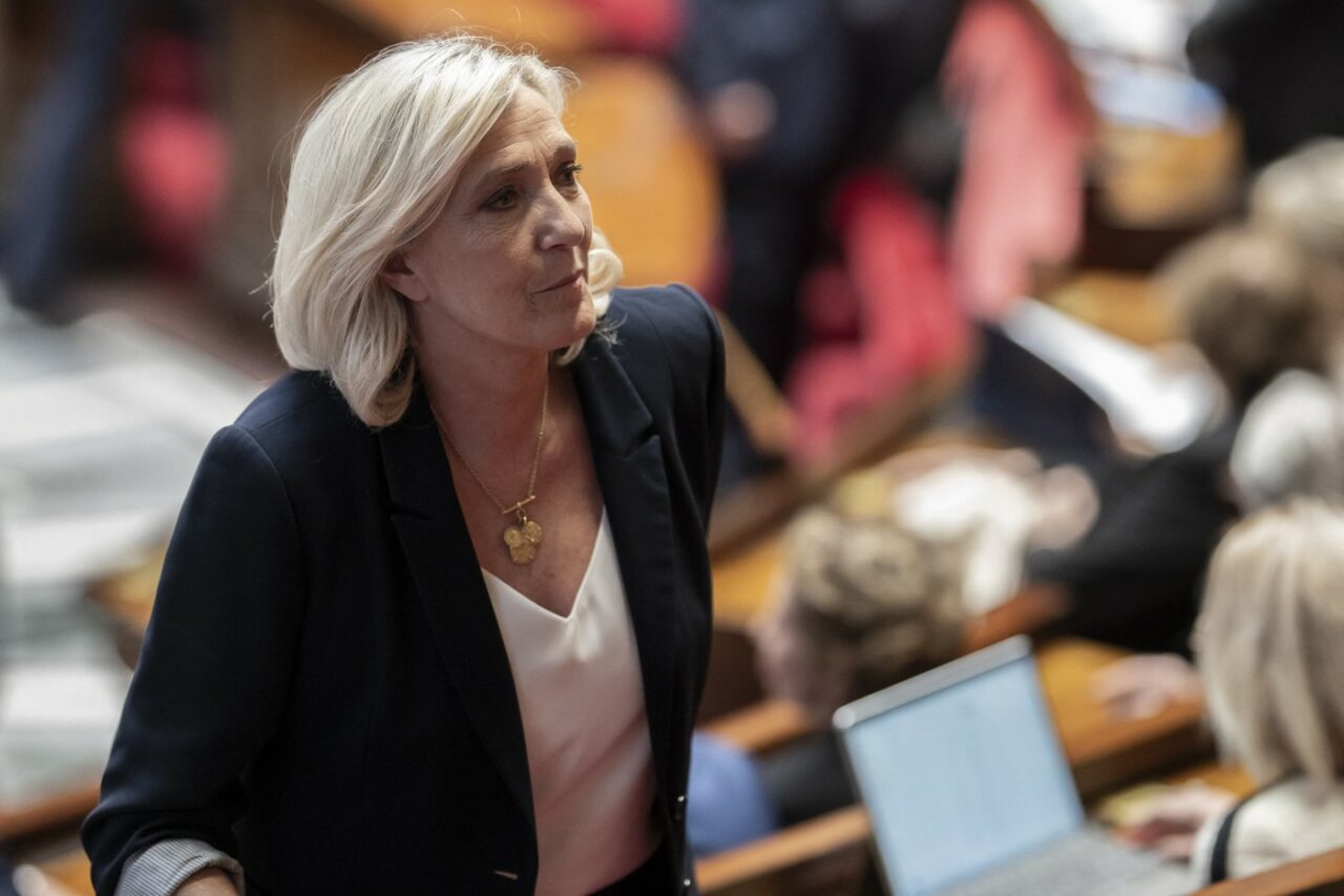 Marine Le Pen denunță TAXELE vamale impuse de Trump/ „Anunțurile sunt în beneficiul SUA”