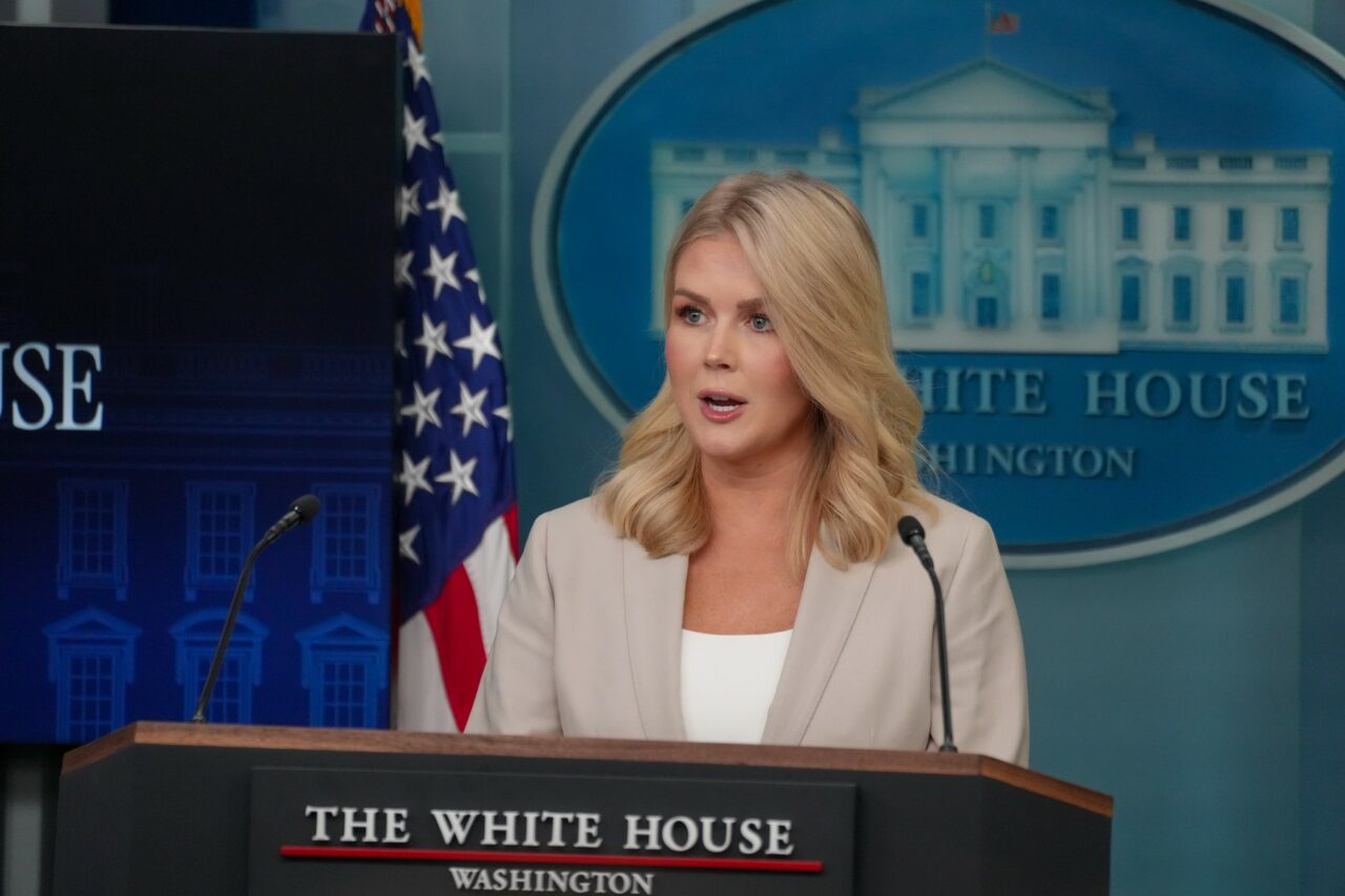 Trump este nemulțumit de atitudinea lui Putin și Zelenski și vrea oprirea rapidă a RĂZBOIULUI /Casa Albă: „Echipa noastră continuă interacțiunile”