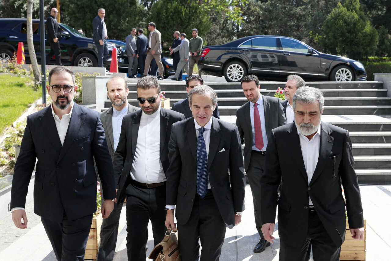 Directorul AIEA se află la Teheran și cere IMPLICAREA în negocierile dintre SUA și Iran pe tema programului atomic