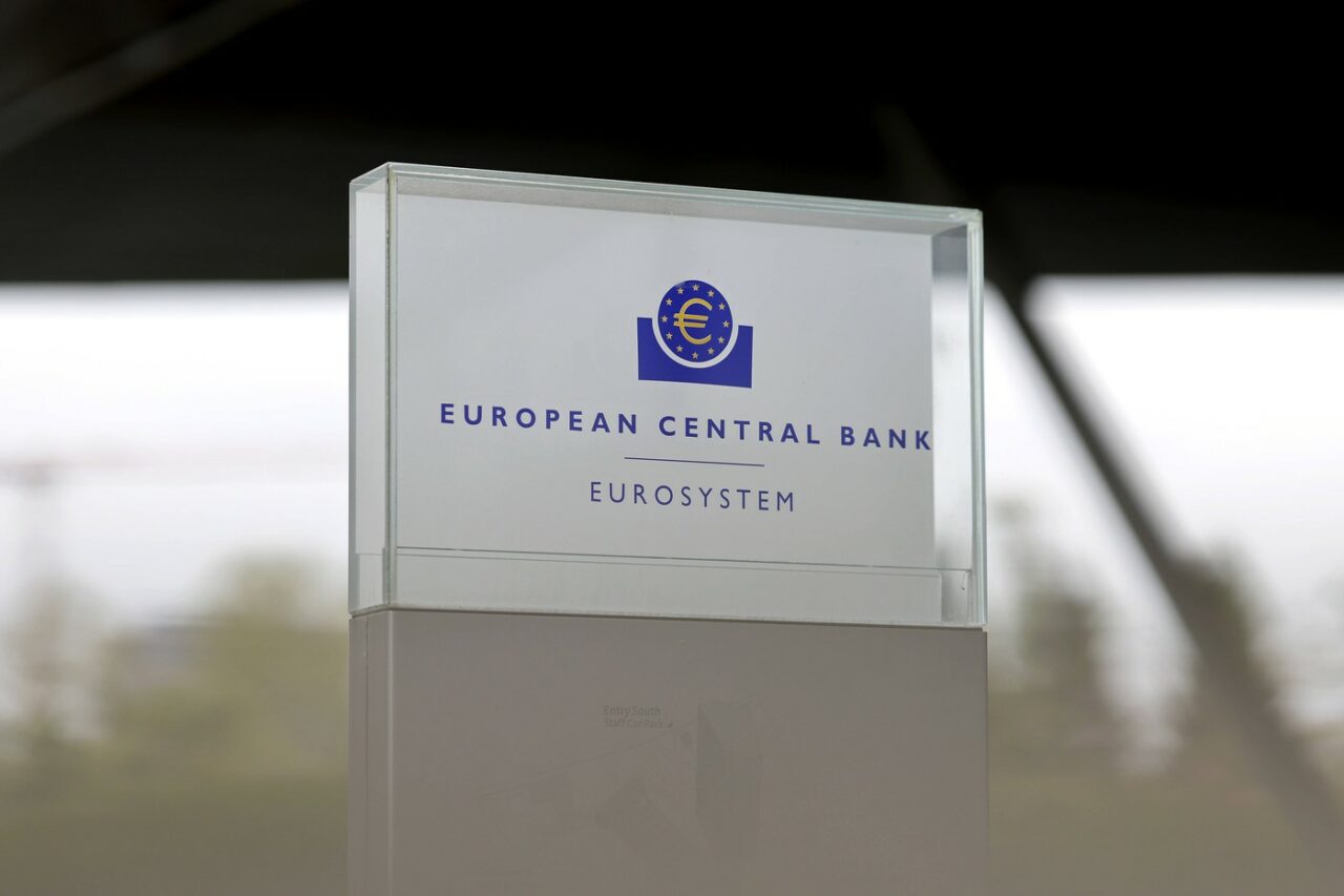 Bloomberg: Mai mulți oficiali de rang înalt din zona euro vor să REDUCĂ numărul de bănci aflate sub supravegherea directă a BCE
