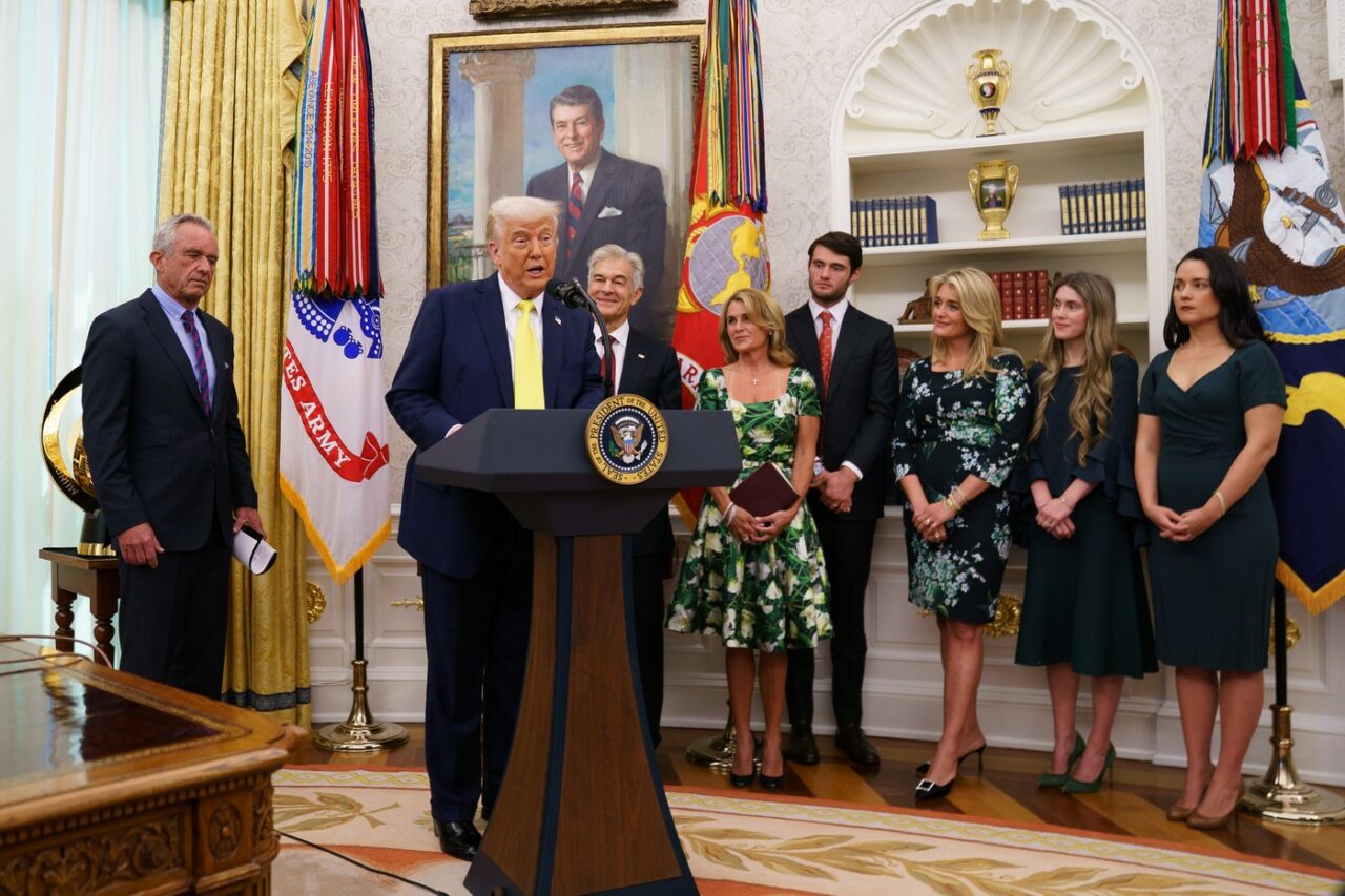 O rudă a faimosului Dr. Oz a leșinat pe durata unui discurs ținut de Trump. Fostul chirurg și-a depus jurământul pentru șefia unei agenții federale