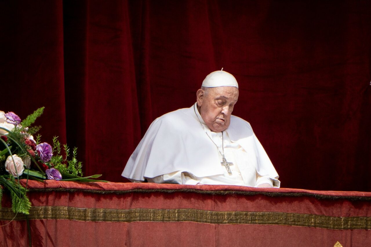 A murit Papa FRANCISC /Suveranul Pontif avea 88 de ani