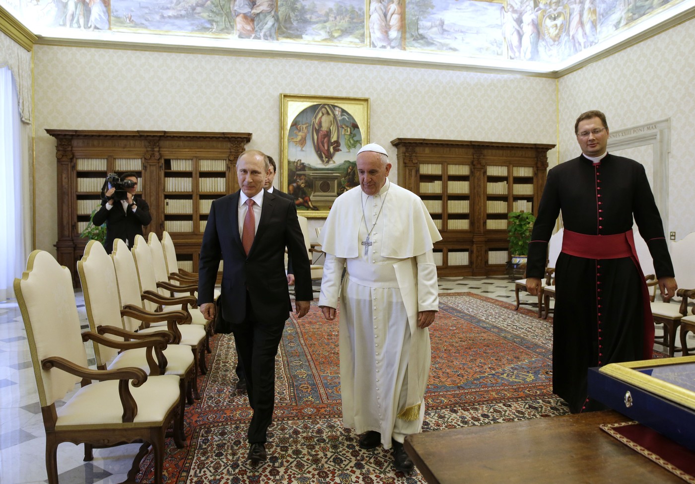 Condoleanțe din Rusia: Putin omagiază moartea Papei Francisc