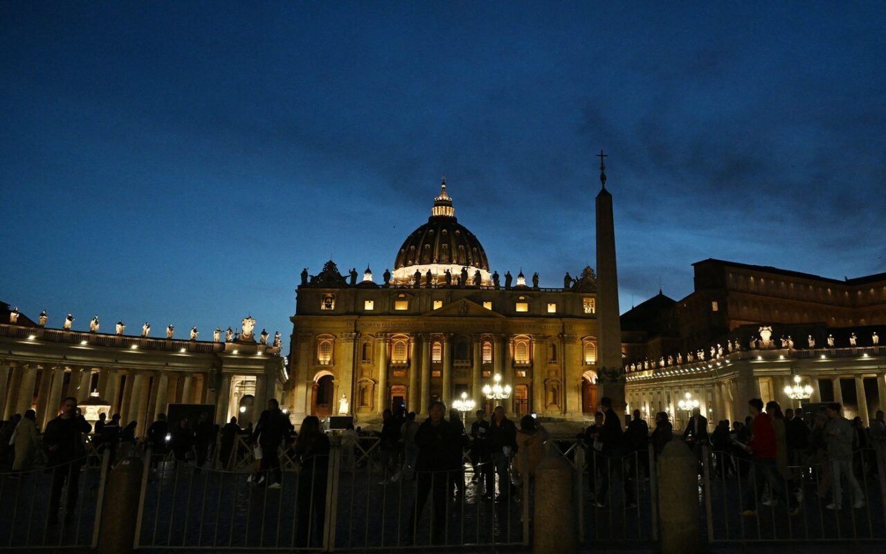 Funeraliile Papei Francisc vor avea loc SÂMBĂTĂ, a anunțat Vaticanul