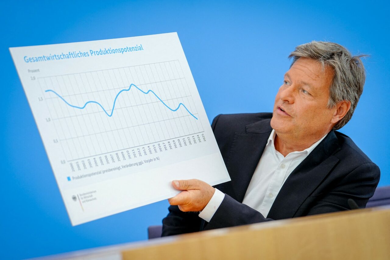 Economia Germaniei STAGNEAZĂ, ca efect al tarifelor aplicate de Trump /Robert Habeck: Este „o situație dificilă”