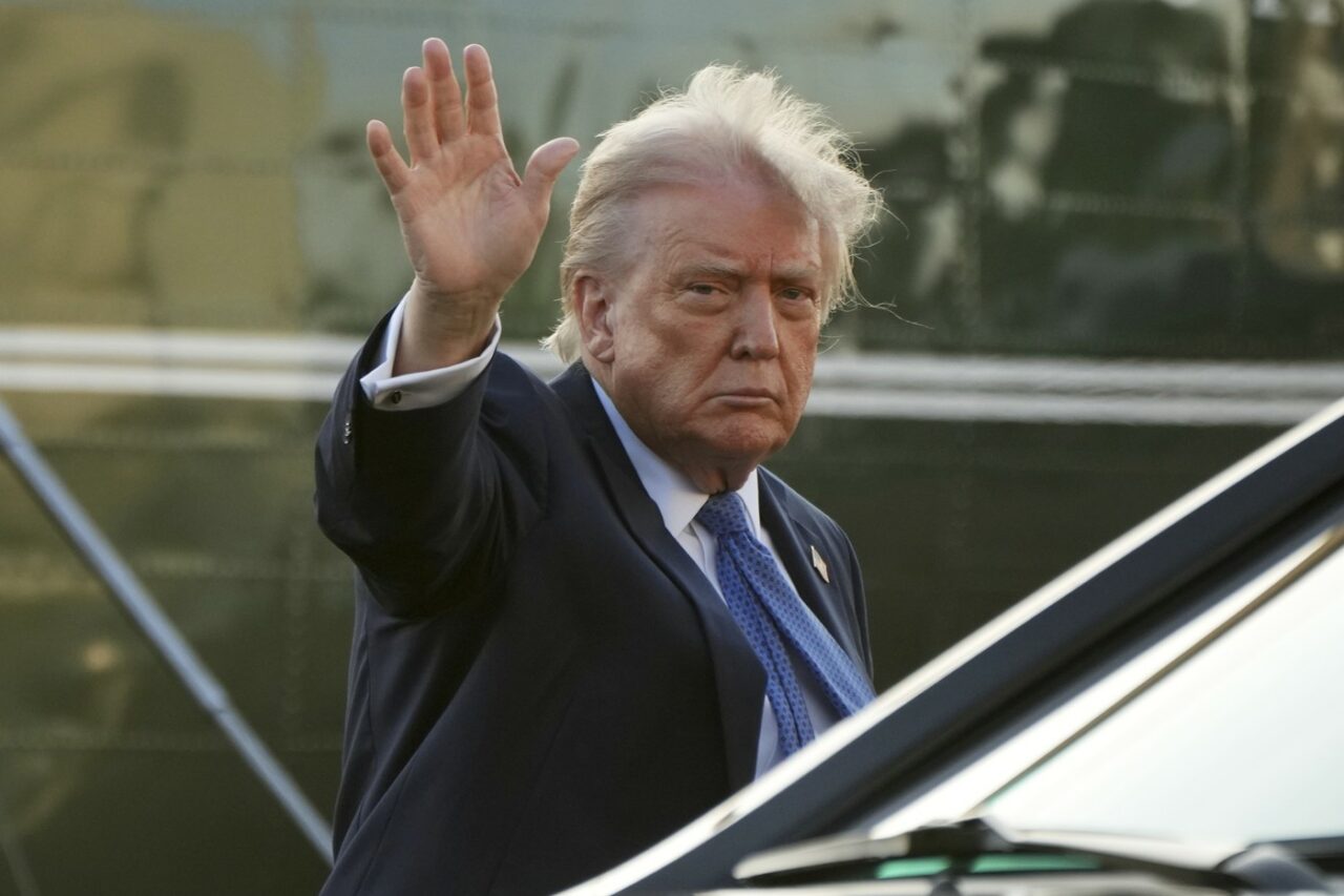 Trump anunță că SUA a început NEGOCIERILE cu China privind relațiile comerciale/ Beijingul neagă afirmațiile președintelui american