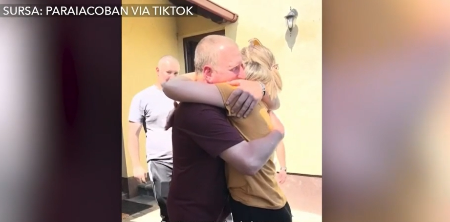Românii din diaspora pleacă în LACRIMI din țară, după ce au petrecut Paștele în familie. Imagini emoționante, postate pe rețelele de socializare