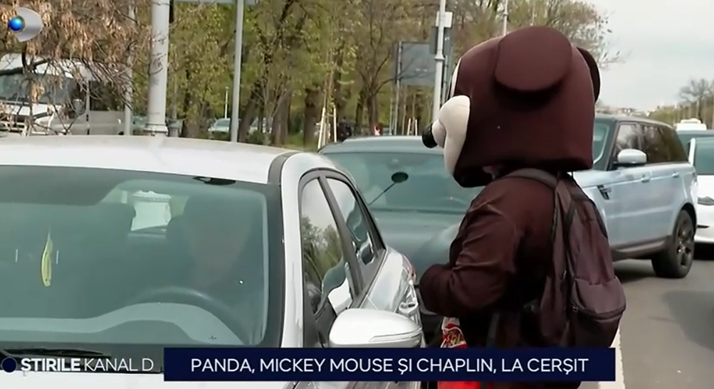 „Mâna întinsă, care nu spune o poveste, nu primește pomană”. Mickey Mouse, Charlie Chaplin și Ursul Panda, la CERȘIT
