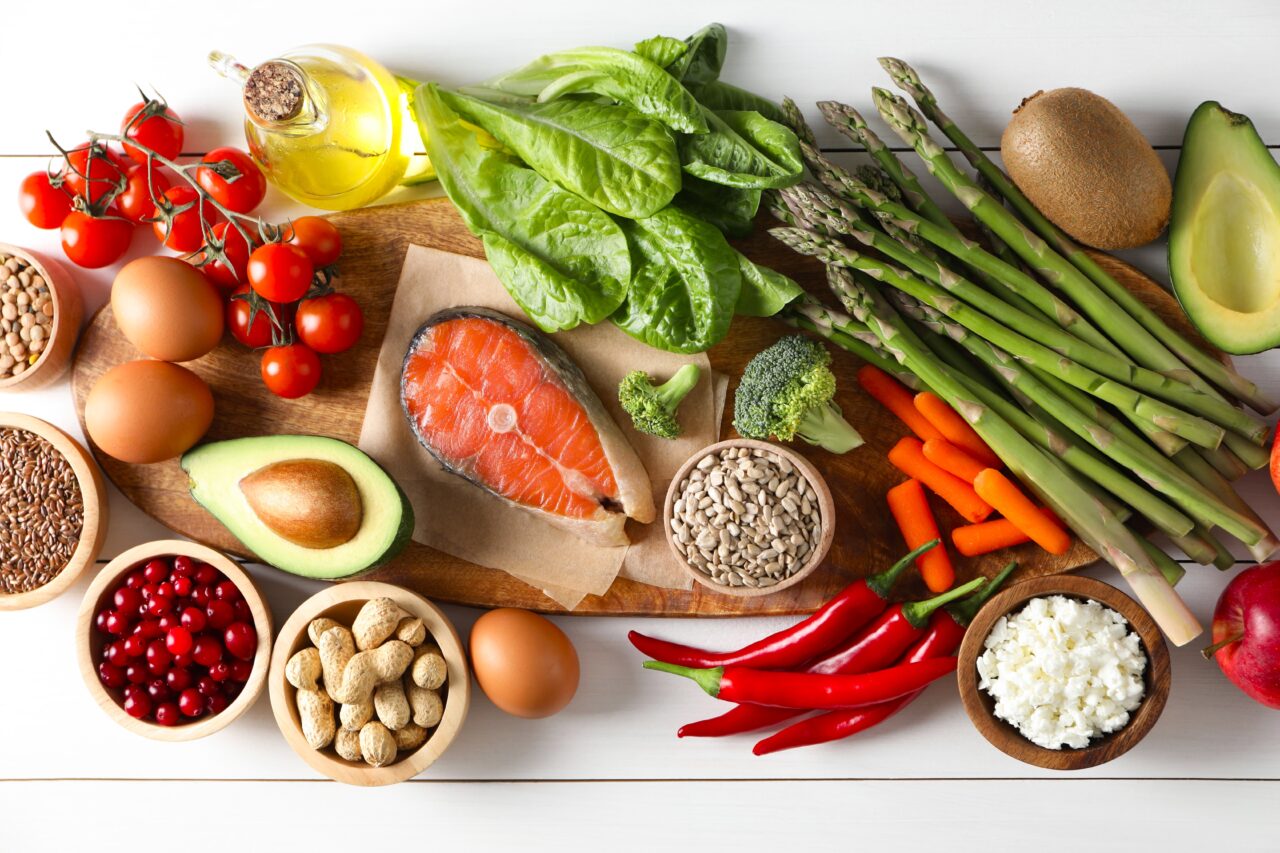 Top 25 de alimente care au un conținut caloric scăzut. Legume și fructe bogate în vitamine și minerale