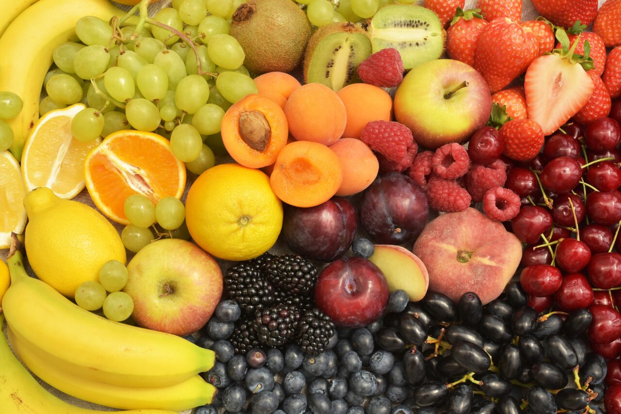 Top 5 fructe bogate în fibre și vitamine. Ce dezvăluie un nutriționist despre ovăz