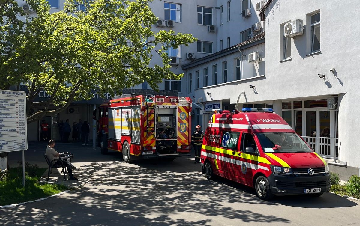 Pompierii au intervenit la Spitalul Municipal Rădăuți în urma unui scurtcircuit