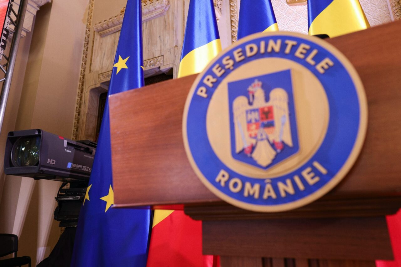 Toți cei 11 candidați la prezidențiale, invitați la dezbaterea TVR. Cotroceniul găzduiește a doua mare confruntare electorală