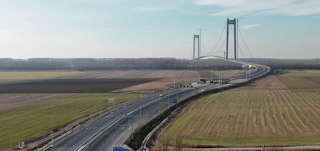 Lucrările la autostrăzile A3 și A8, OPRITE pe perioadă nedeterminată de compania UMB. Angajații instituției: „A încetat orice plată”