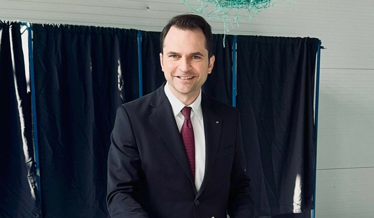 Sebastian Burduja: „Am votat singura opțiune pentru a învinge izolarea, extremismul, sărăcia”