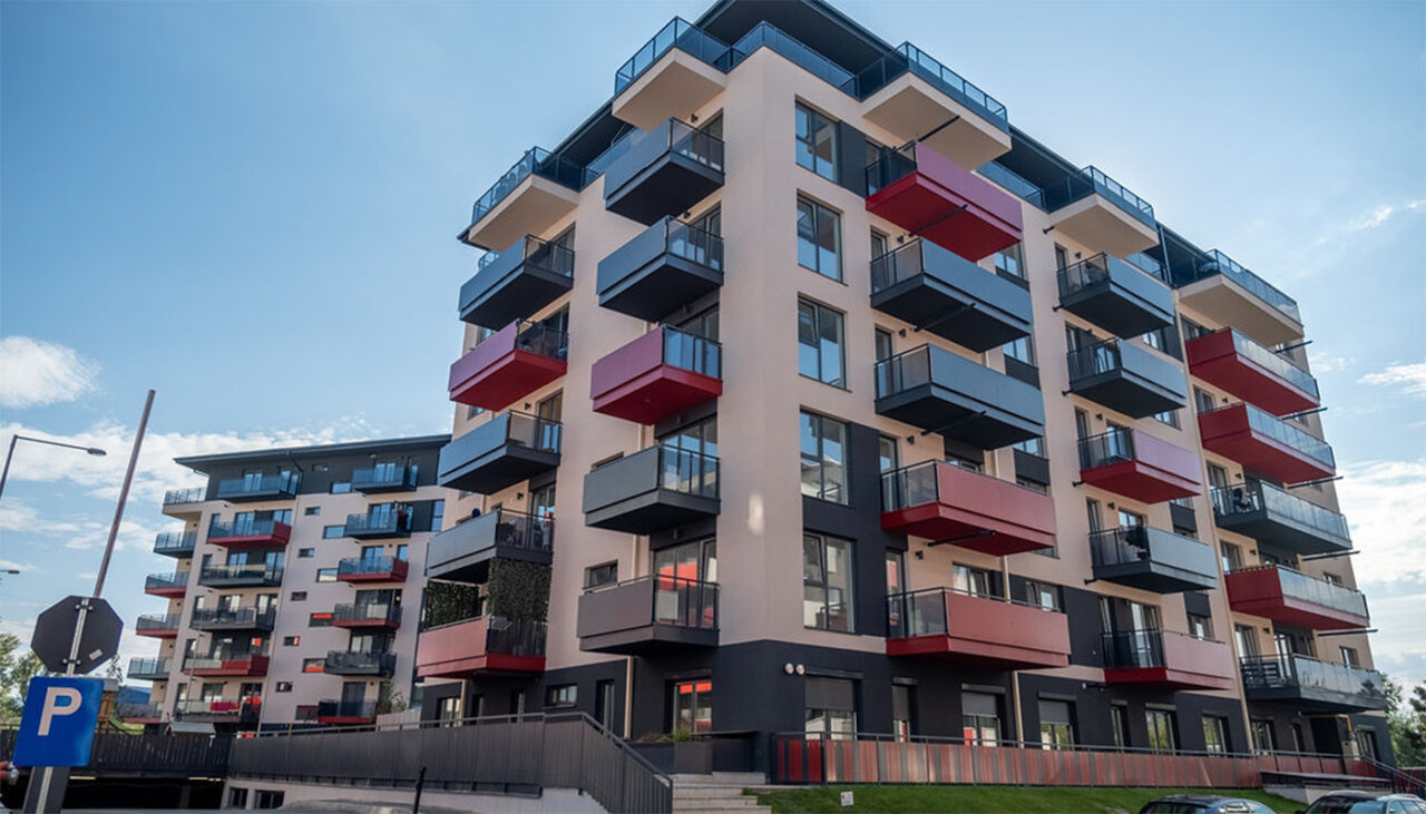 Cu eforturi și sacrificii, un cuplu a cumpărat un apartament într-un complex rezidențial din Cluj. Noaptea au realizat ce greșeală uriașă au făcut