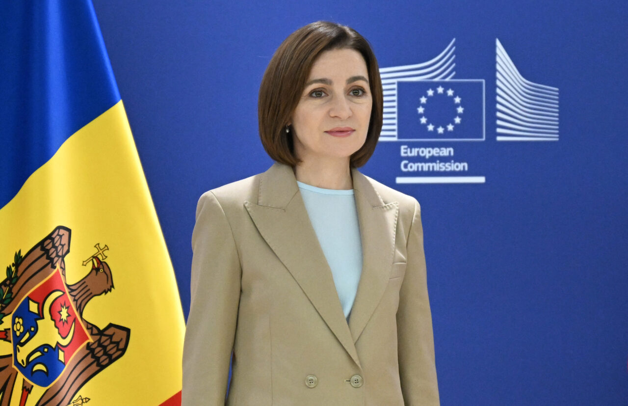 Maia Sandu îl susține pe Nicușor Dan în turul II: „Vrem o Românie puternică și europeană”