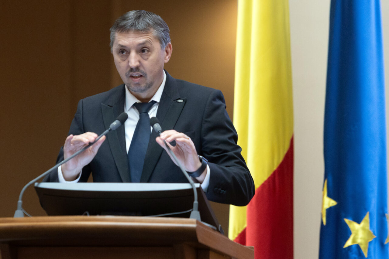 Daniel David, ministrul Educației, nu este de acord cu introducerea materiei denumite „educație SEXUALĂ” în școli: „S-a ideologizat discuția”
