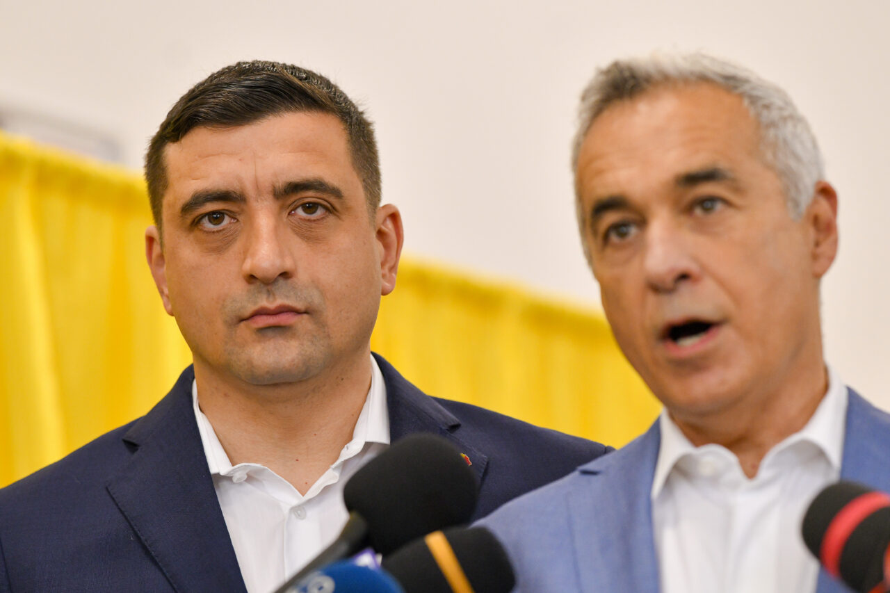 George SIMION a declarat pentru Financial Times că vrea să-l pună pe Călin Georgescu președinte, dacă va câștiga alegerile: „Laşi poporul să decidă”