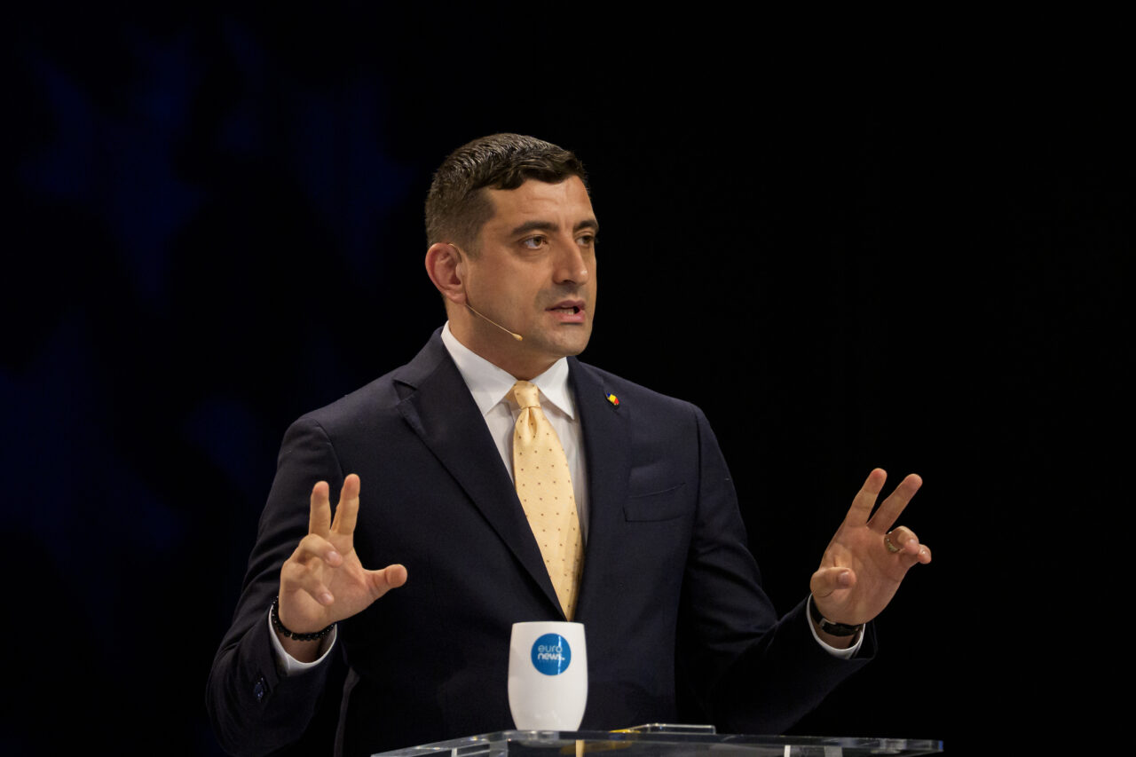George Simion acuză o campanie de DEZINFORMARE la adresa sa: „Nu vă lăsați manipulați de toate zvonurile și minciunile odioase ale sistemului”