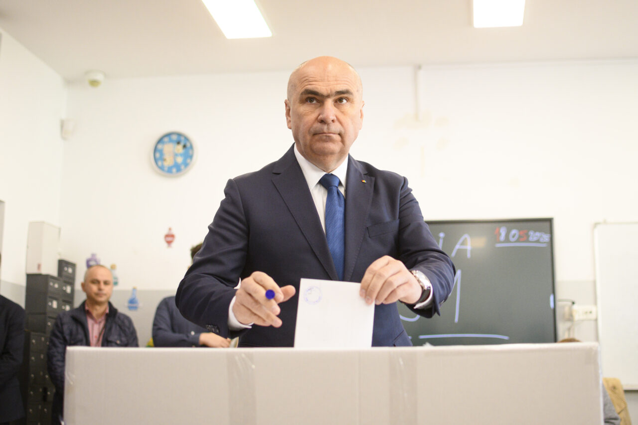 Ilie Bolojan: DECIZIA pe care cetățenii țării noastre o vor lua astăzi va avea efecte asupra vieților copiilor și nepoților noștri