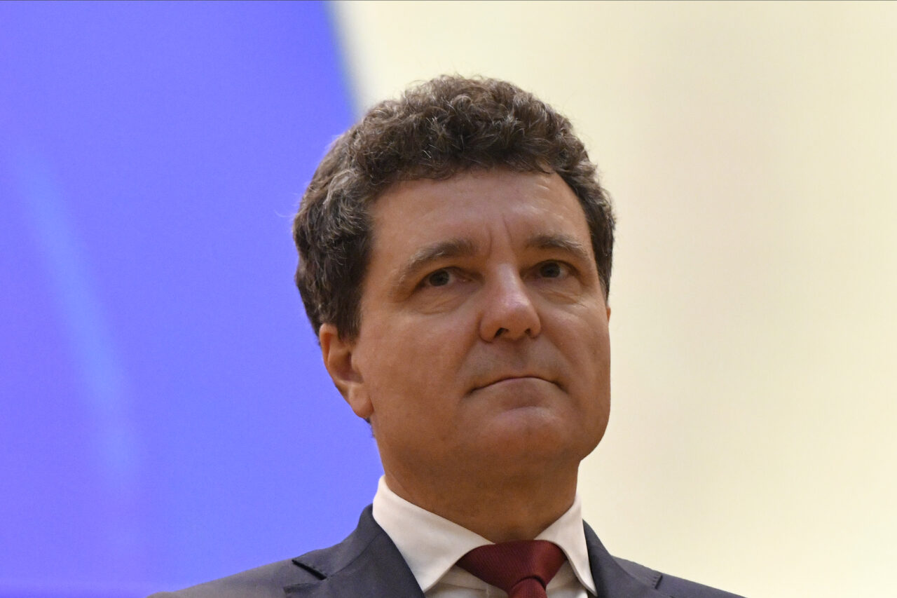 Nicușor Dan cheamă partidele la consultări. PSD joacă un rol cheie în formarea noului Guvern