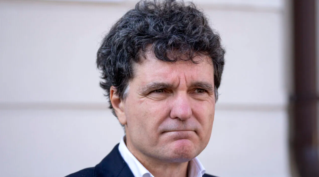 Nicuşor Dan, reacție în scandalul „Autorizaţie pentru spital oncologic privat”: „E incalificabil să foloseşti bolnavi de cancer ca temă electorală”