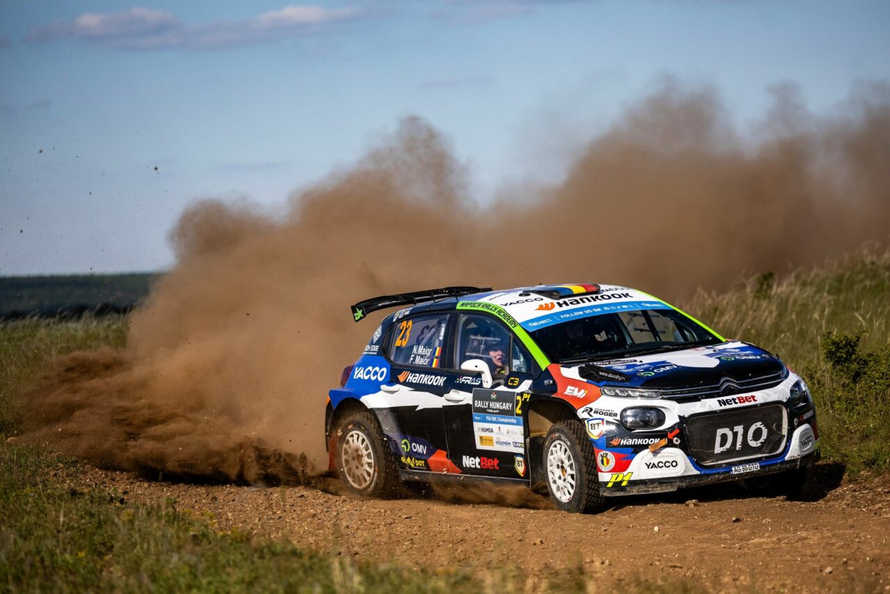 Ce s-a întâmplat cu frații Maior la DEBUTUL lor internațional cu Rally2. Probleme pentru Simone Tempestini