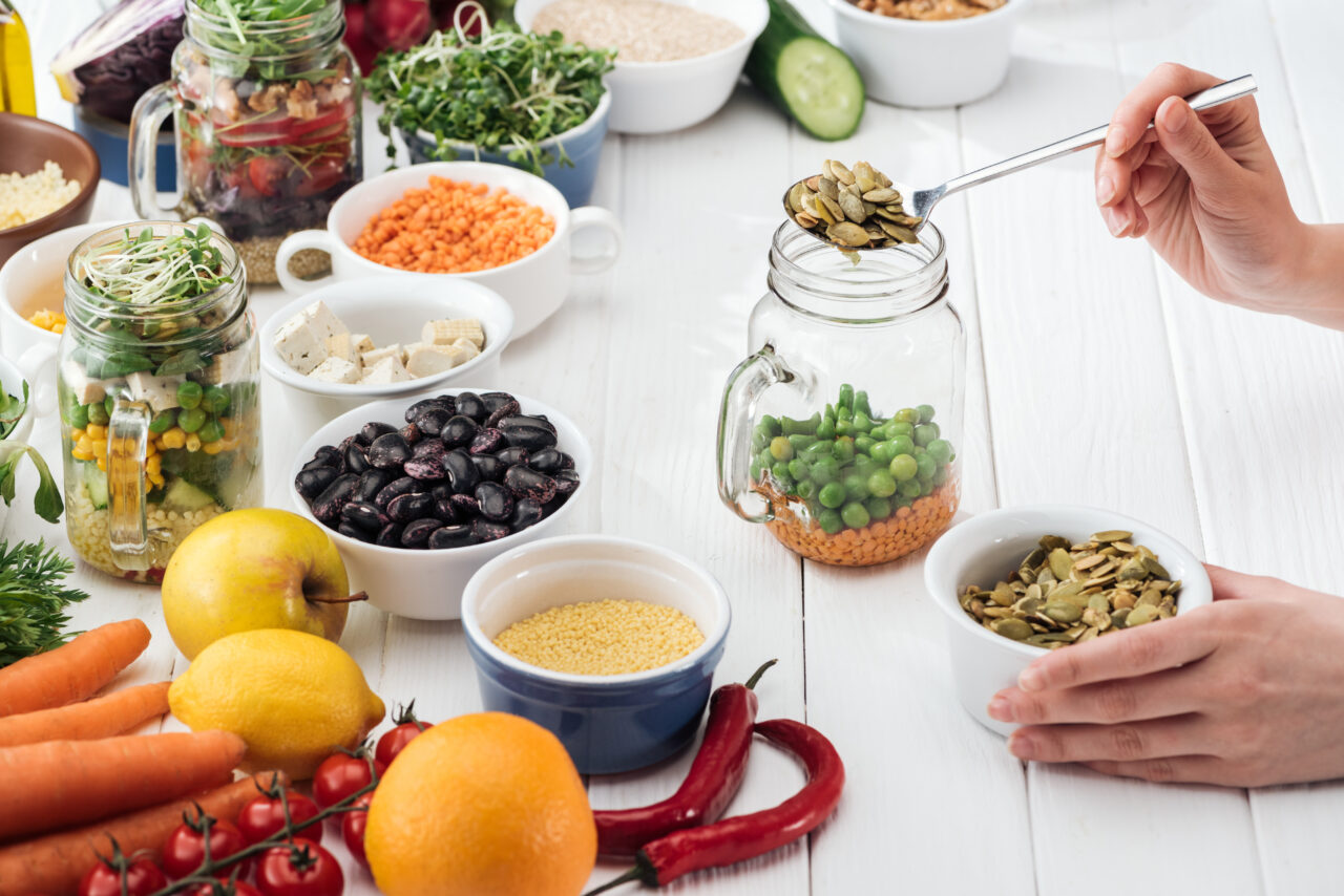 15 alimente considerate „sănătoase”, dar care prezintă riscuri reale pentru sănătate. Ingredientul care conține microplastice