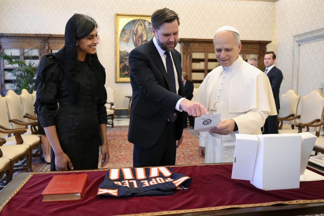 Papa Leon al XIV-lea și JD Vance, vicepreședintele SUA, întâlnire la Vatican