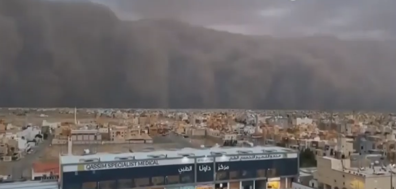 HAOS meteorologic pe întreaga planetă: Străzile din Veneția s-au acoperit de gheață, iar în Barcelona a căzut grindină de mari dimensiuni