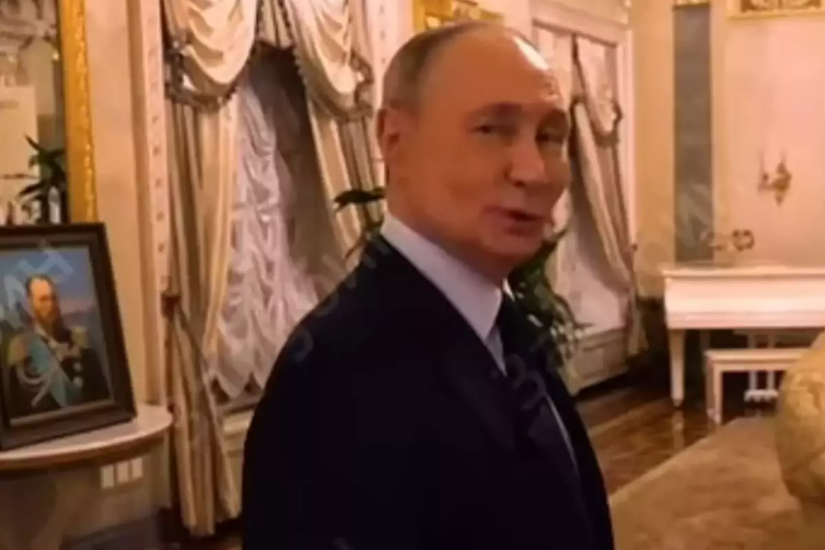 Putin își deschide ușile apartamentului de la Kremlin într-un documentar realizat de televiziunea de stat rusă
