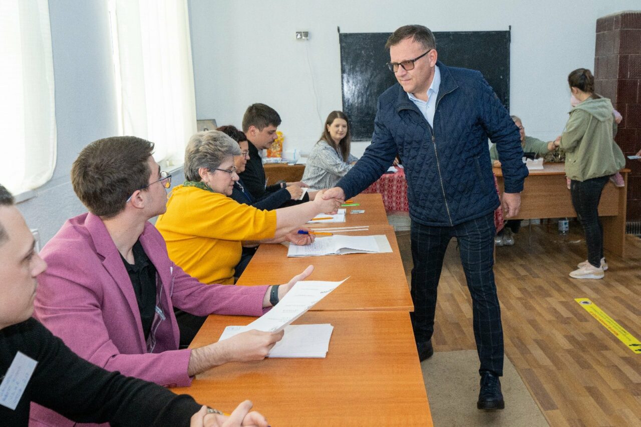 Deputatul PSD Marius Budăi, fost ministru al Muncii: „O Românie pentru noi toți! Cu acest gând am mers astăzi la VOT!”