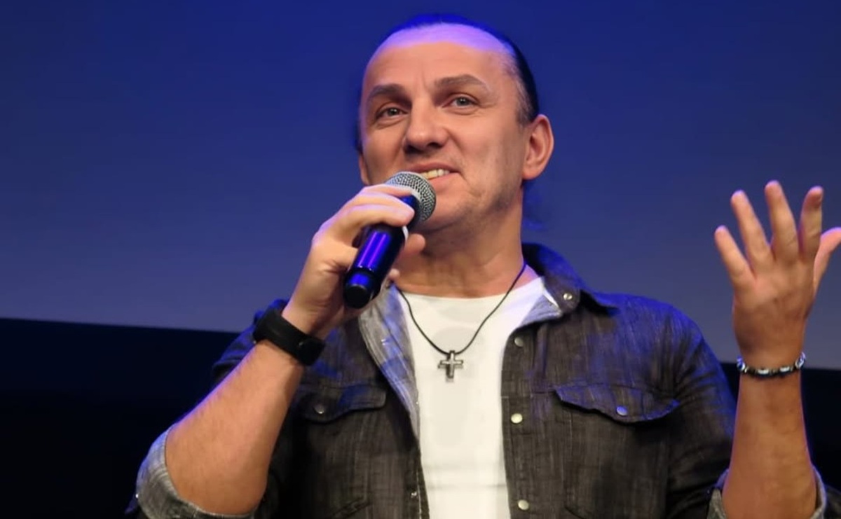 Mihai Trăistariu se plânge că trebuie să-i trimită bani fratelui său, fost PROFESOR de desen: „Îi trimit lunar cam 500-1000 lei”