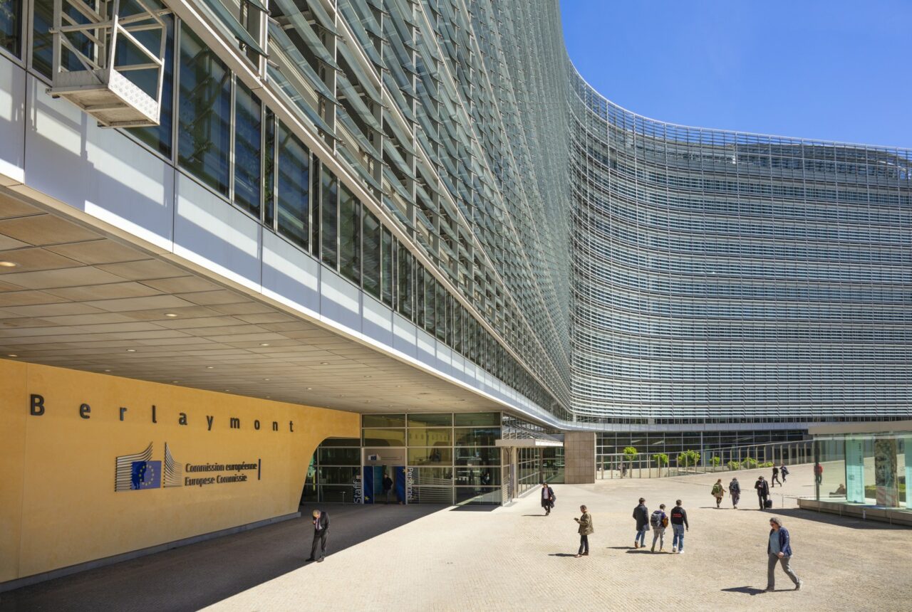 Comisia Europeană anunță că nu există „nicio ofertă formală” pentru depășirea DISPUTELOR comerciale cu Administrația Trump
