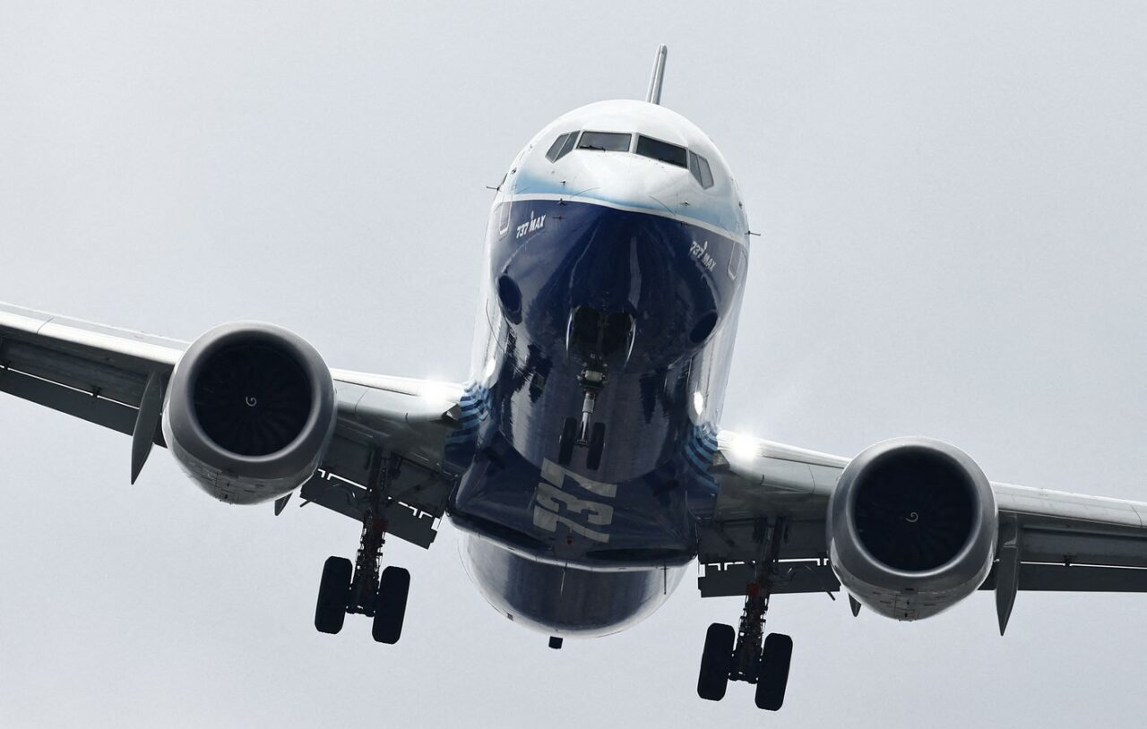 Boeing plătește 1,1 miliarde de dolari pentru a evita procesul privind două ACCIDENTE de avion în care 346 de persoane și-au pierdut viața