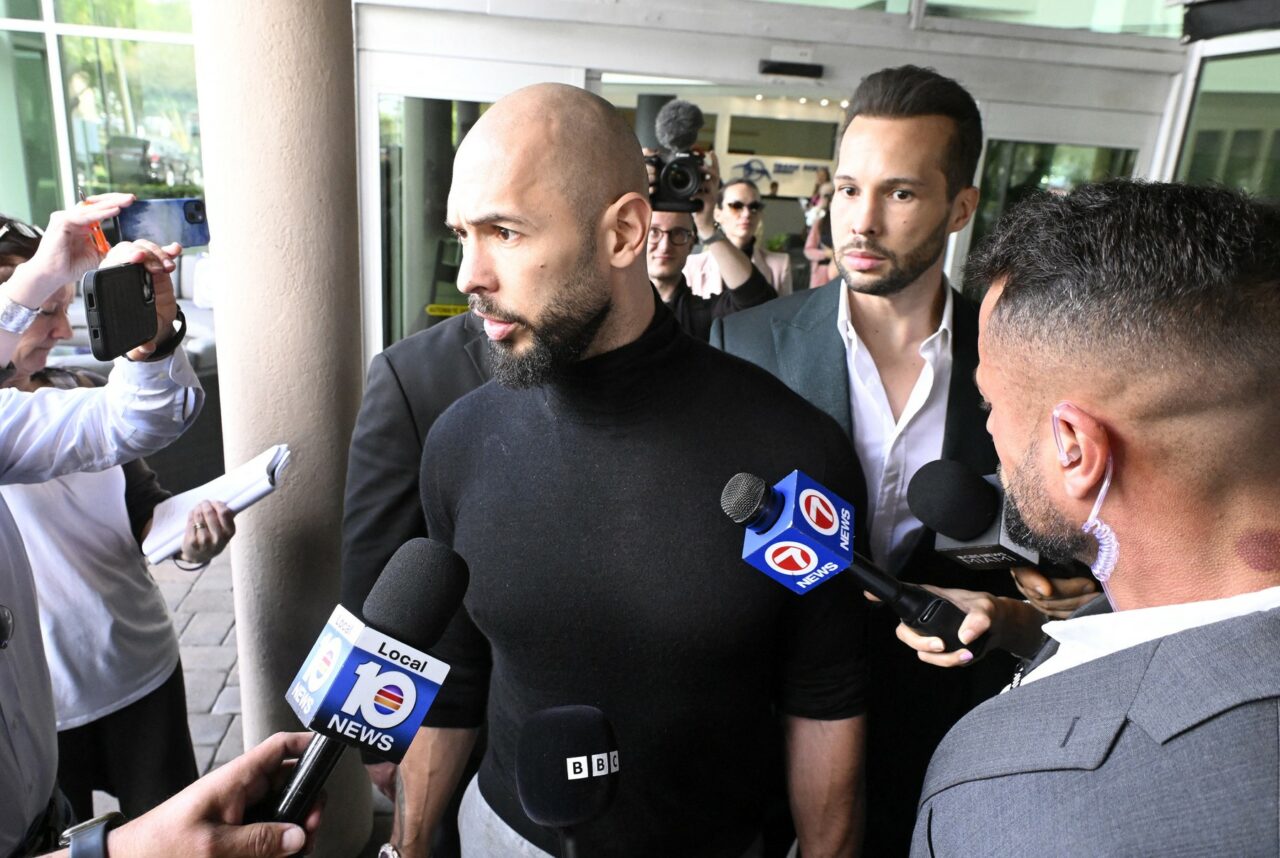 VIDEO | Procurorii britanici confirmă inculparea fraților Andrew și Tristan TATE /Care sunt acuzațiile