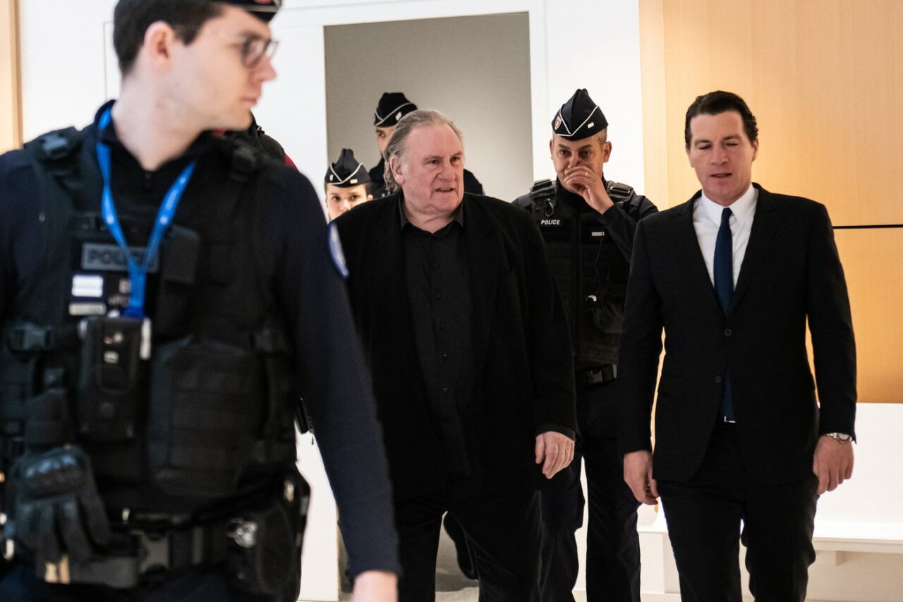 Actorul Gerard Depardieu, implicat într-un nou PROCES după un incident cu un paparazzo italian. De la ce a pornit scandalul
