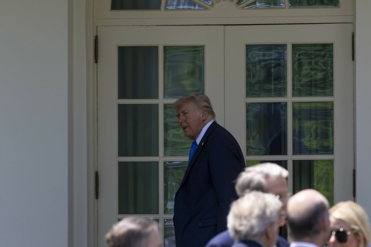 Axios.com: Stephen Miller este FAVORIT pentru a deveni consilierul lui Trump pentru Securitate Națională
