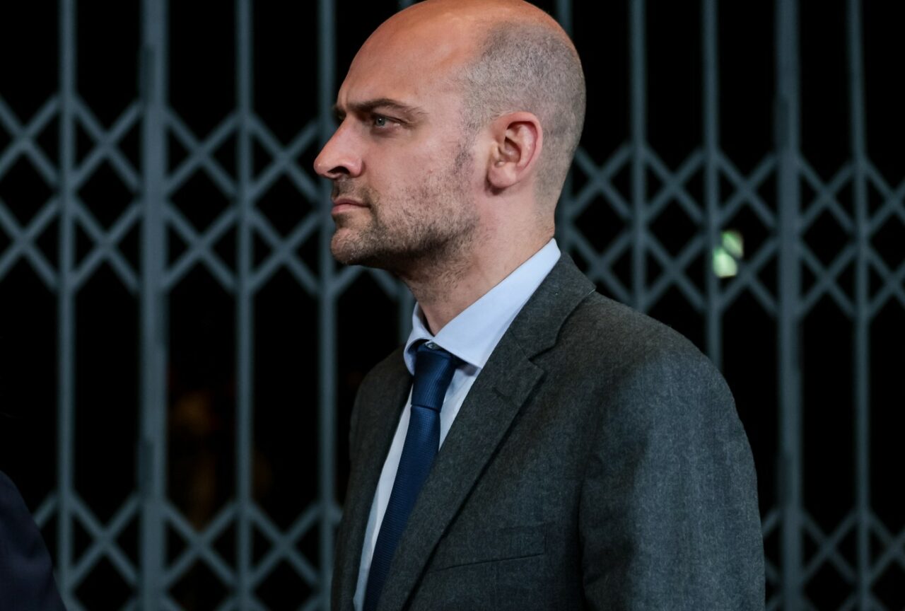 Franța va mobiliza activele rusești înghețate pentru a asigura mentenanța tunurilor CAESAR în Ucraina