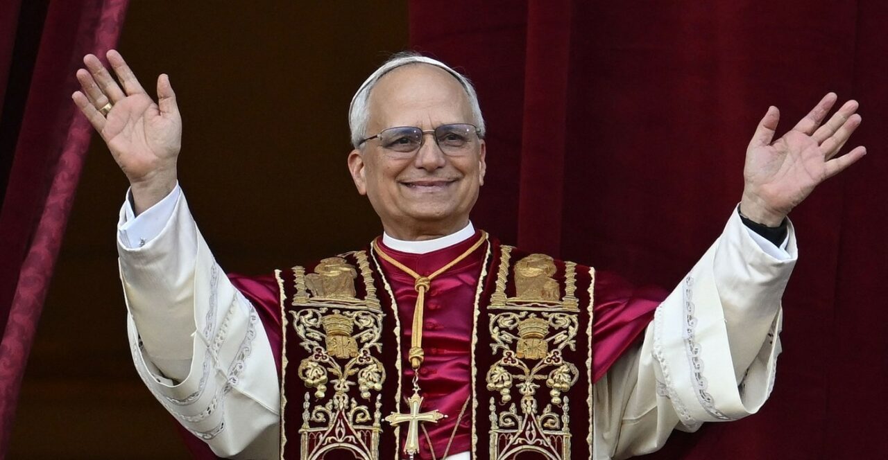PAPA Leon al XV-lea este un pasionat al tenisului: „Mă consider un jucător amator”