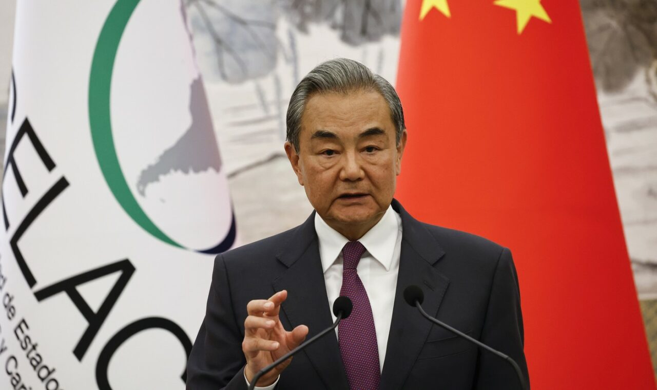 Beijingul respectă SUVERANITATEA Danemarcei asupra Groenlandei, conform declarațiilor ministrului chinez de Externe