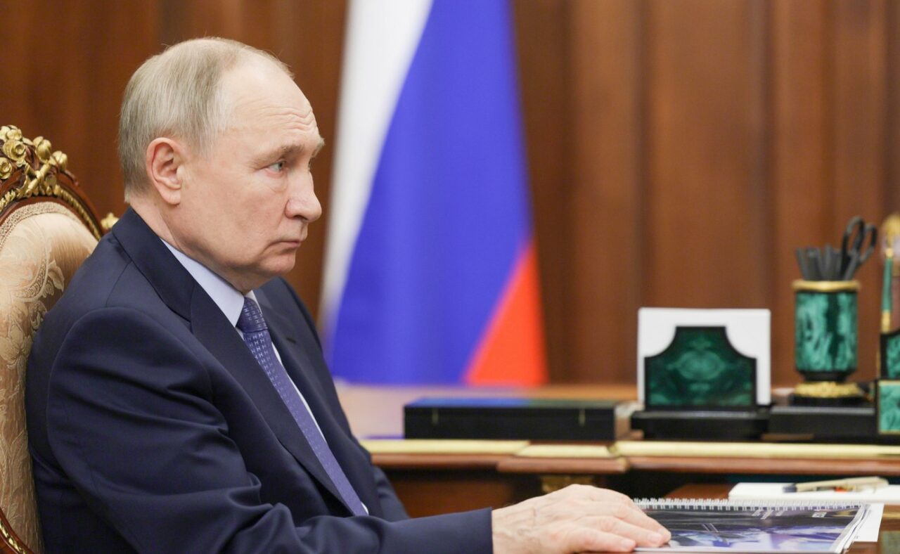 În spatele liniilor inamice. Putin vrea să îi facă pe ucrainenii din teritoriile ocupate STRĂINI în propria țară: „Încălcarea dreptului internațional”