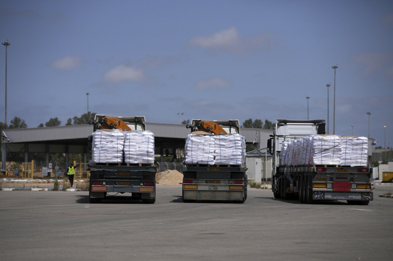 Armata israeliană a permis transferul de asistență umanitară în Fâșia GAZA, după mai mult de două luni