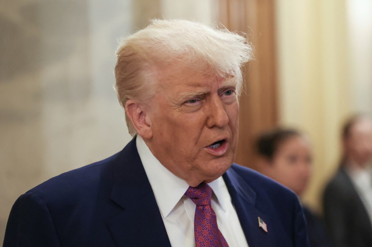 Axios.com: Trump este frustrat de prelungirea conflictului din GAZA și așteaptă ca Netanyahu să oprească războiul
