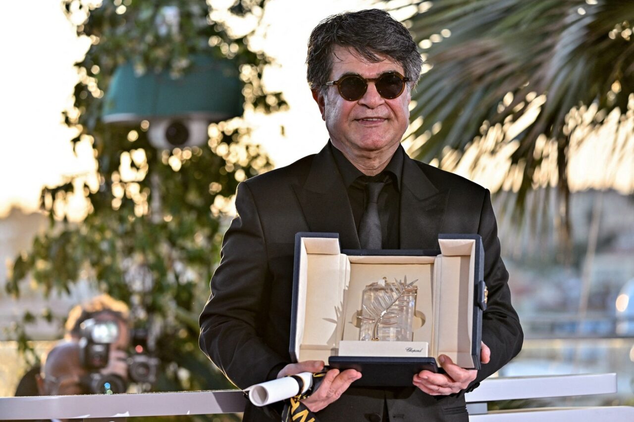 Controversatul regizor iranian Jafar Panahi câștigă premiul „Palme d’Or” pentru filmul „Un simple accident”